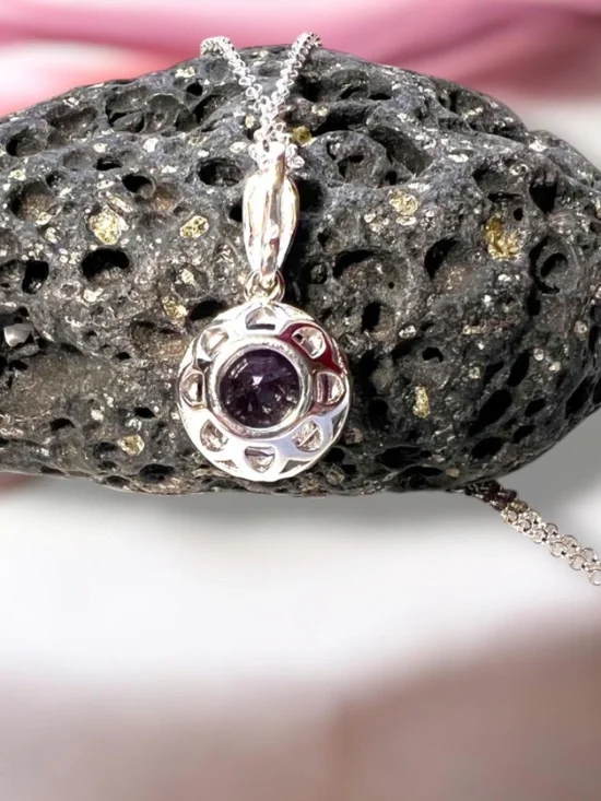 Color Change Alexandrite Pendant Sterling Silver or 18k Rose Gold Vermeil - Picture 11 of 11